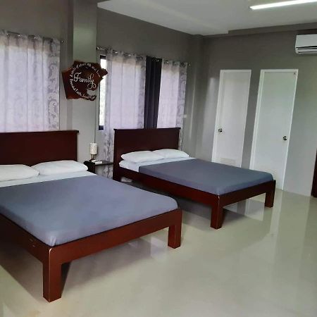 RedDoorz El Senor Jesus Apartelle Vigan Ilocos Hotel Exterior foto
