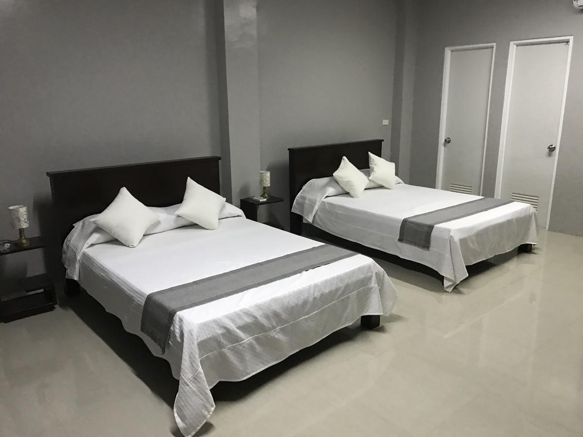 RedDoorz El Senor Jesus Apartelle Vigan Ilocos Hotel Exterior foto