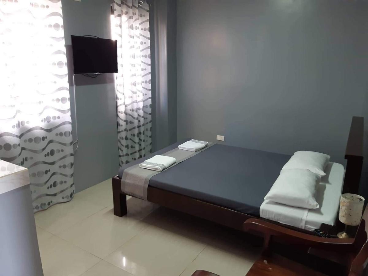 RedDoorz El Senor Jesus Apartelle Vigan Ilocos Hotel Exterior foto