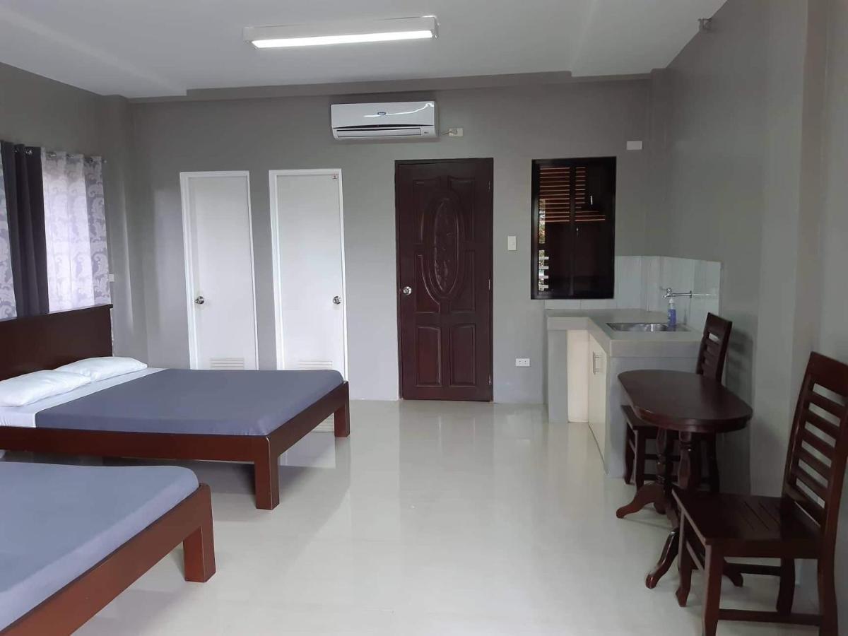 RedDoorz El Senor Jesus Apartelle Vigan Ilocos Hotel Exterior foto