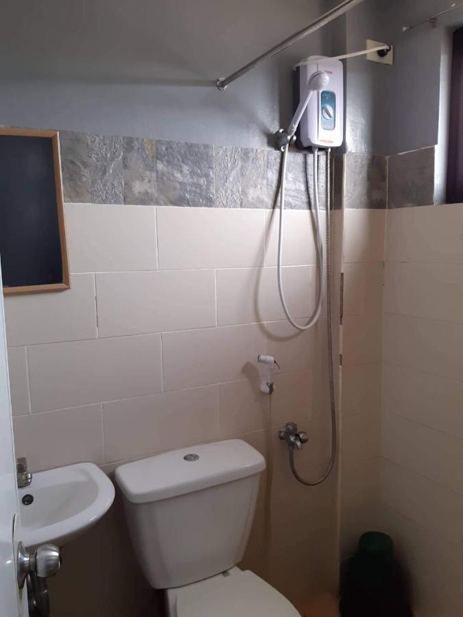 RedDoorz El Senor Jesus Apartelle Vigan Ilocos Hotel Exterior foto
